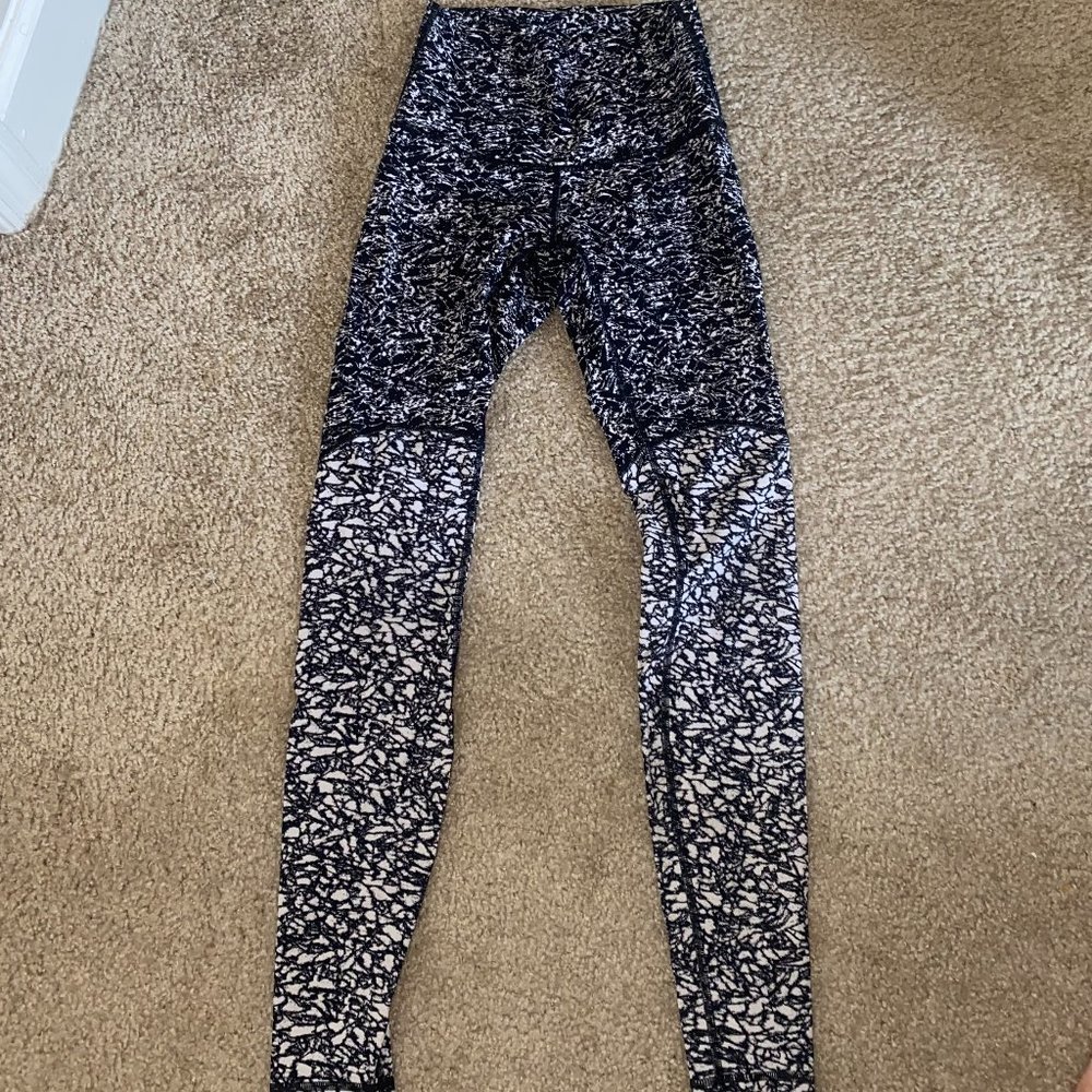 Lululemon Black and White Athletic Leggings, Woman's size 4